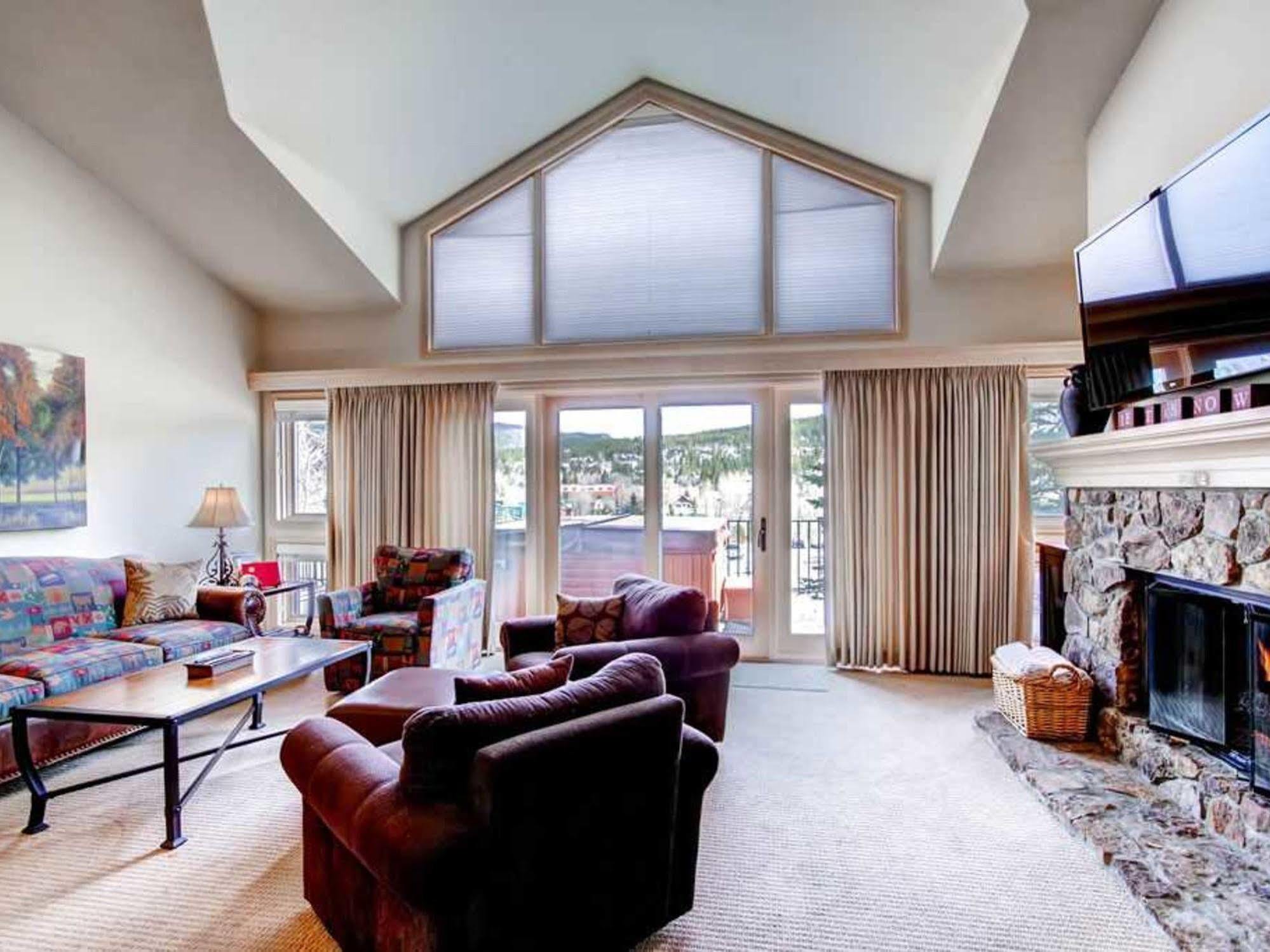 One Breckenridge Place Townhomes ภายนอก รูปภาพ